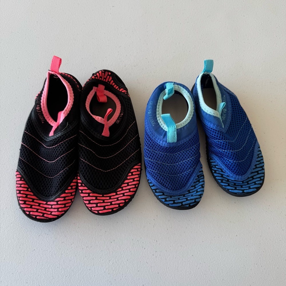 Lot of 2 Water Shoes for Boys and Girls, blue - Size 11 for boy, Pink - Size 1.5